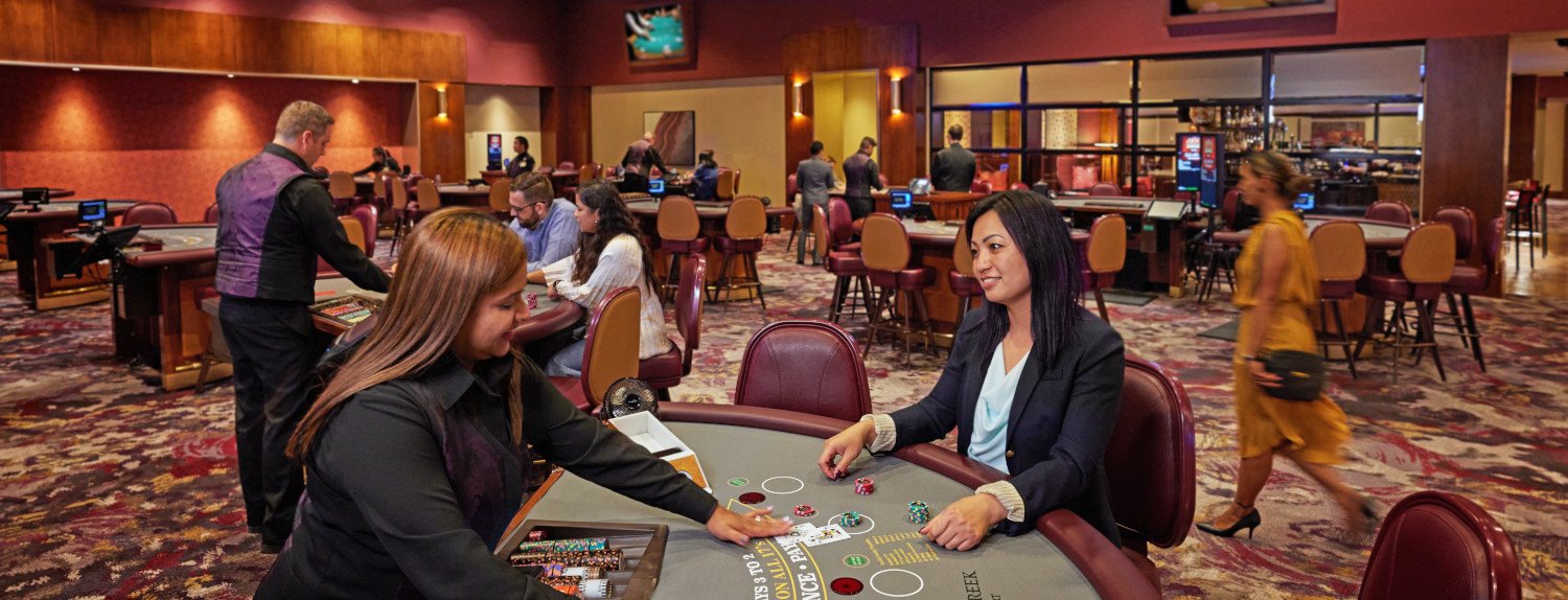 Chơi game tại Resort Casino Cache Creek, Brooks