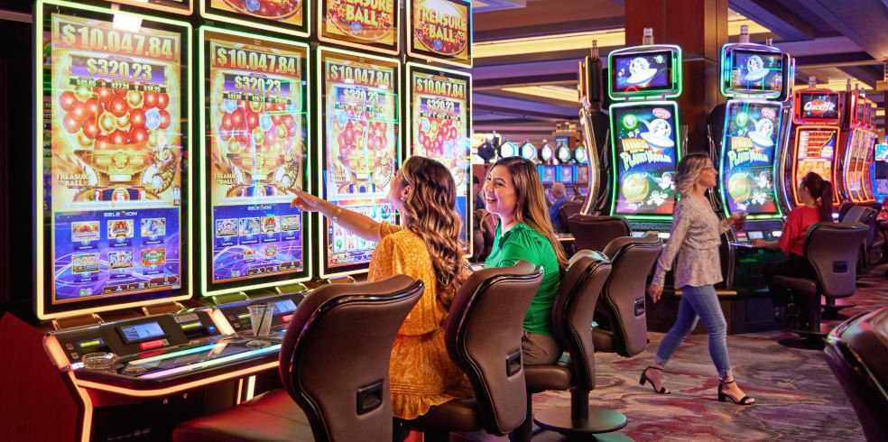 Chơi Máy slot tại Cache Creek Casino Resort, Brooks